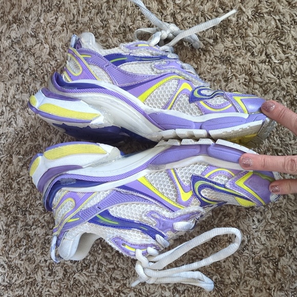 Balenciaga Women's Runner 2 Low Top Sneakers Trainers - Picture 5 of 11